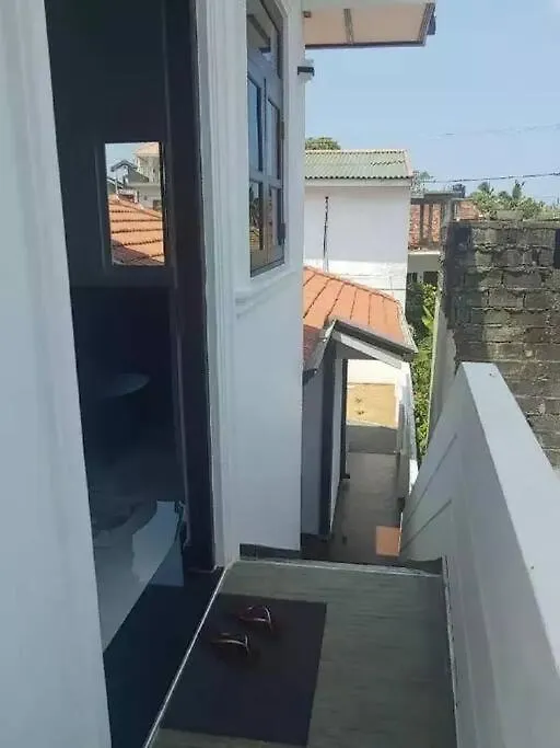 Διαμέρισμα Juliya Guest House Νεγκόμπο